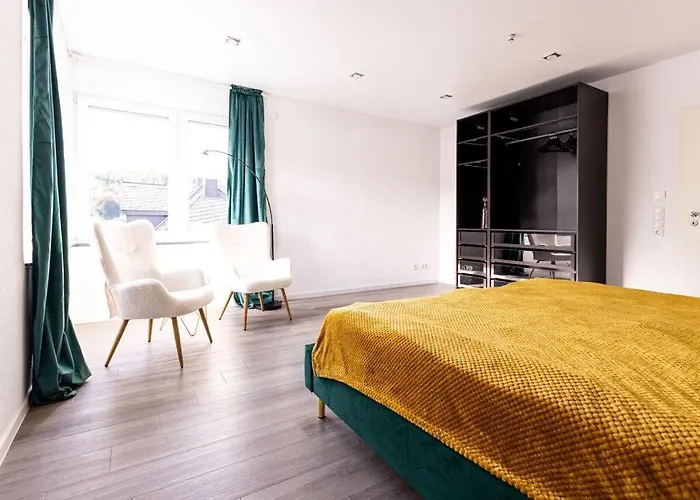 Apartment For 6 Modern Retreat